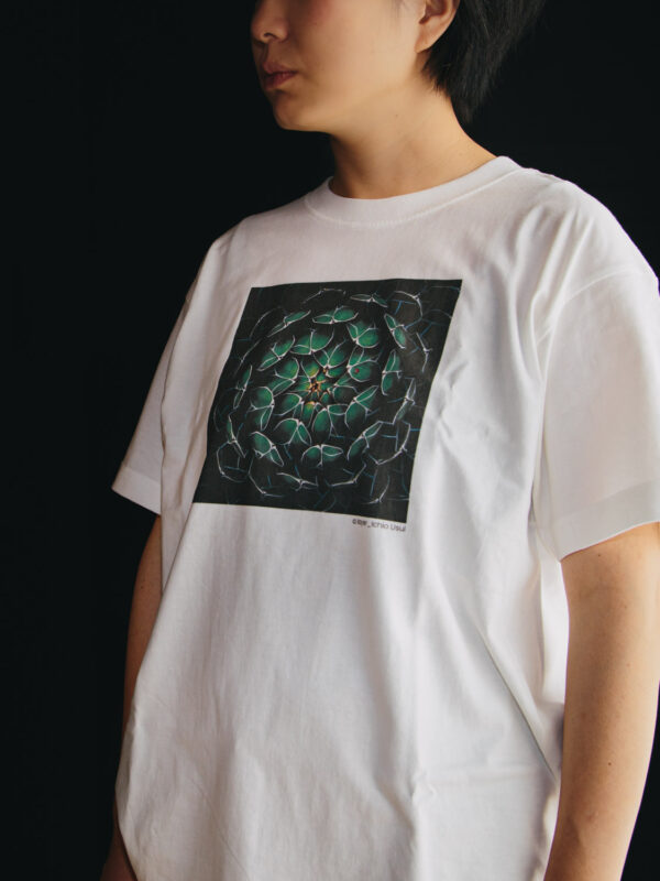 a layer - Organic cotton T-shirt
